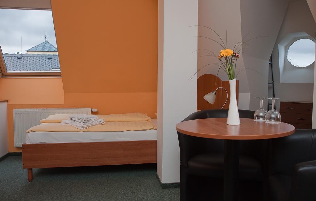 Hotel Antonietta Teplice Oda fotoğraf