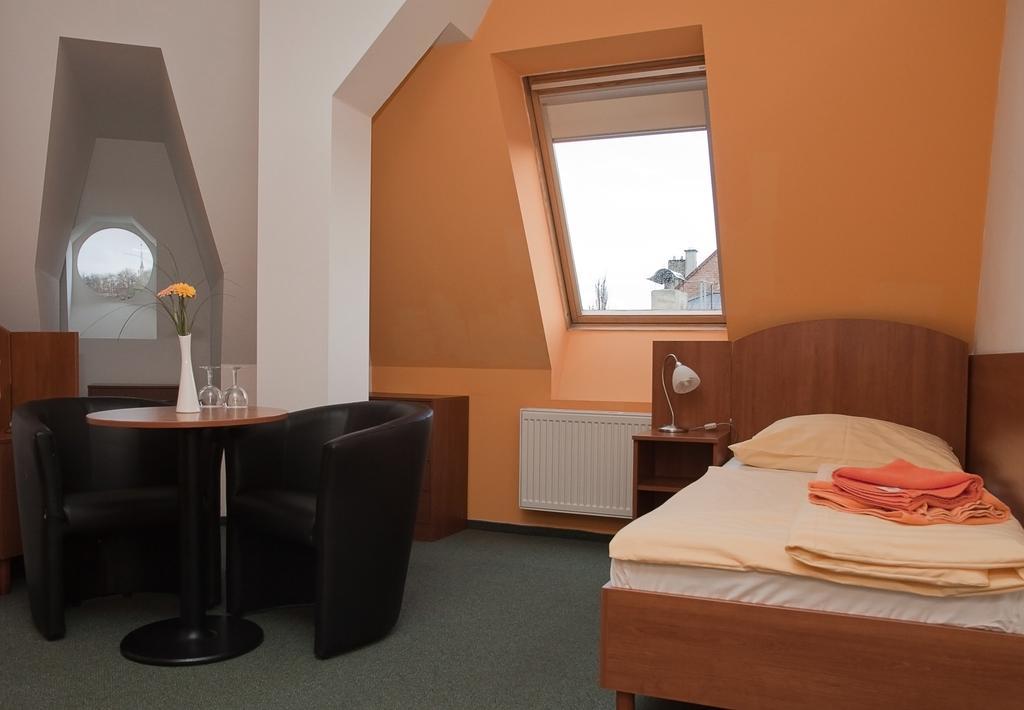 Hotel Antonietta Teplice Oda fotoğraf