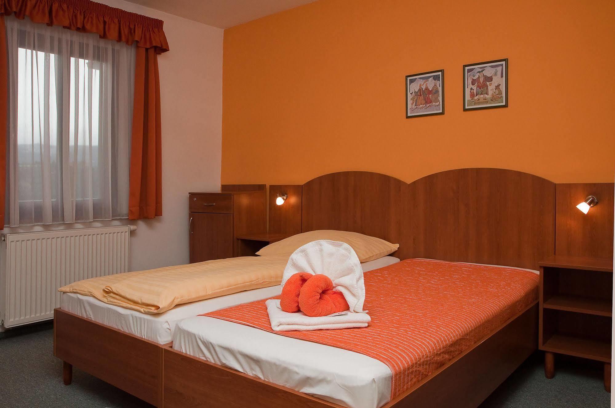 Hotel Antonietta Teplice Dış mekan fotoğraf