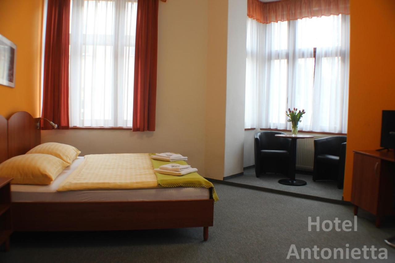 Hotel Antonietta Teplice Oda fotoğraf